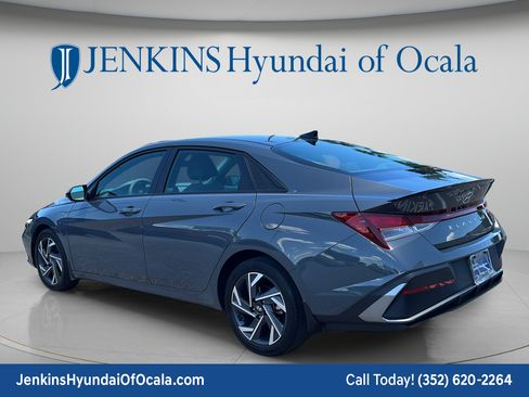 Certified 2025 Hyundai Elantra Sport FWD image 5