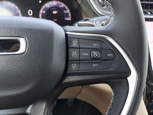 New 2025 Jeep Grand Cherokee L Limited RWD image 24