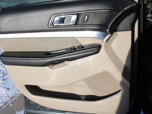 Used 2018 Ford Explorer FWD image 13