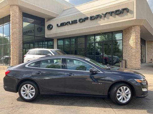Used 2023 Chevrolet Malibu LT FWD image 2