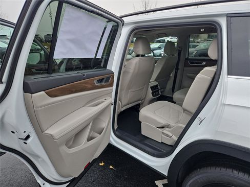 New 2026 Volkswagen Atlas SE image 23