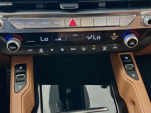 Used 2023 Kia Telluride SX Prestige X-Pro AWD/4WD image 24