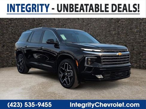 New 2026 Chevrolet Traverse High Country FWD image 1