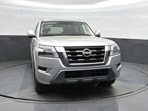 Used 2024 Nissan Armada SL w/ Captain's Chairs Package RWD image 6
