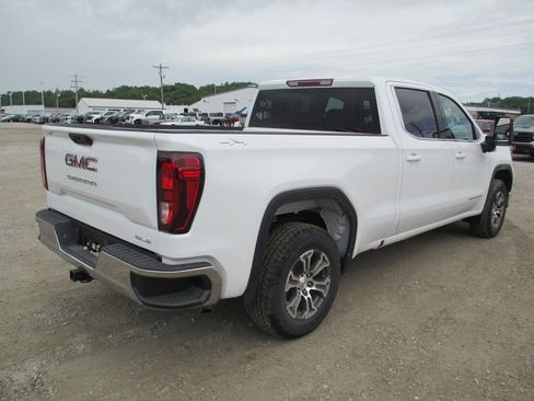 New 2026 GMC Sierra 1500 SLE w/ Max Trailering Package AWD/4WD image 5
