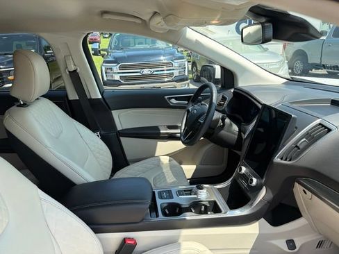 Used 2023 Ford Edge Titanium AWD/4WD image 36