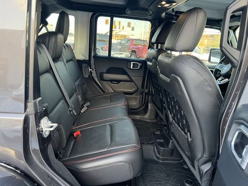 Used 2019 Jeep Wrangler Unlimited Rubicon w/ Dual Top Group image 20