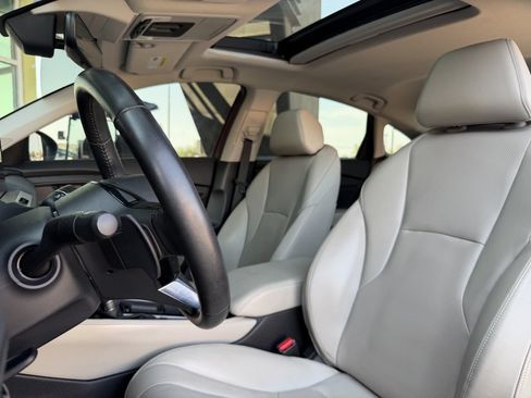Used 2024 Honda Accord Touring image 32