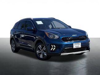 Used 2022 Kia Niro LXS 360° Tour