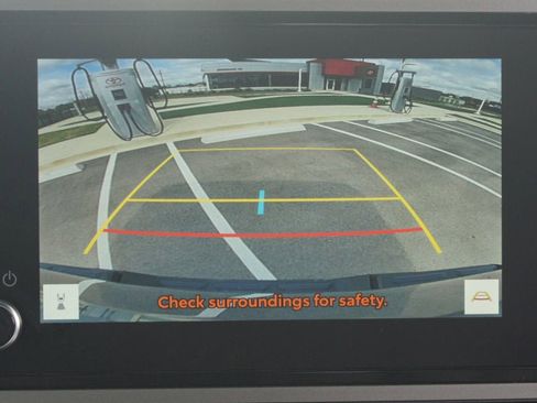 Used 2025 Toyota Tundra SR5 AWD/4WD image 7