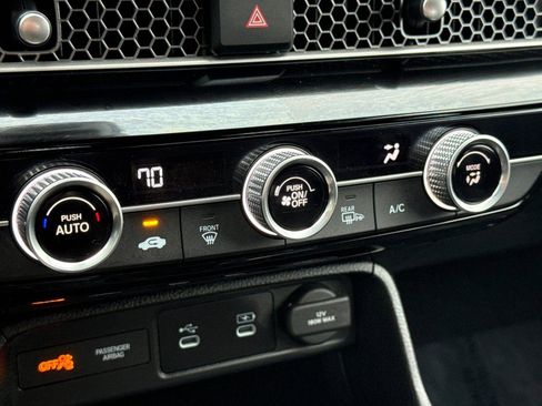 Certified 2025 Honda Civic Sport image 18