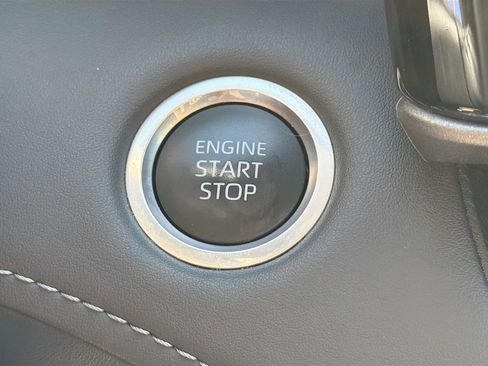 Used 2024 Toyota Highlander LE image 35