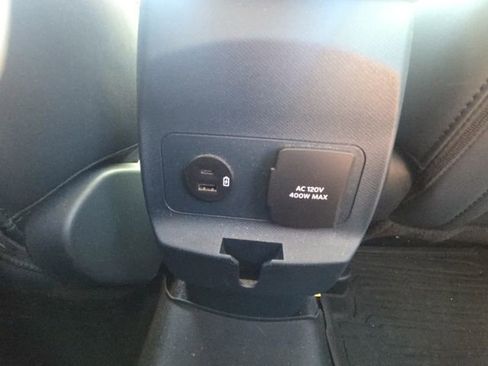 Used 2023 Ford Maverick Lariat w/ Lariat Luxury Package image 19