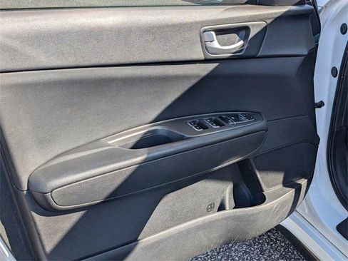 Used 2020 Kia Optima S w/ S Panoramic Sunroof Package image 14