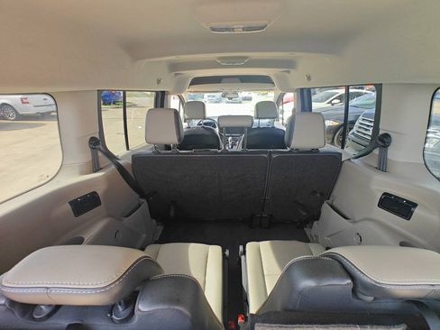 Used 2015 Ford Transit Connect Titanium FWD image 9