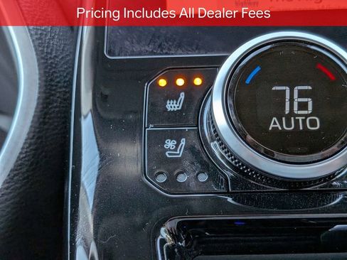 Used 2023 Toyota Highlander Limited FWD image 26