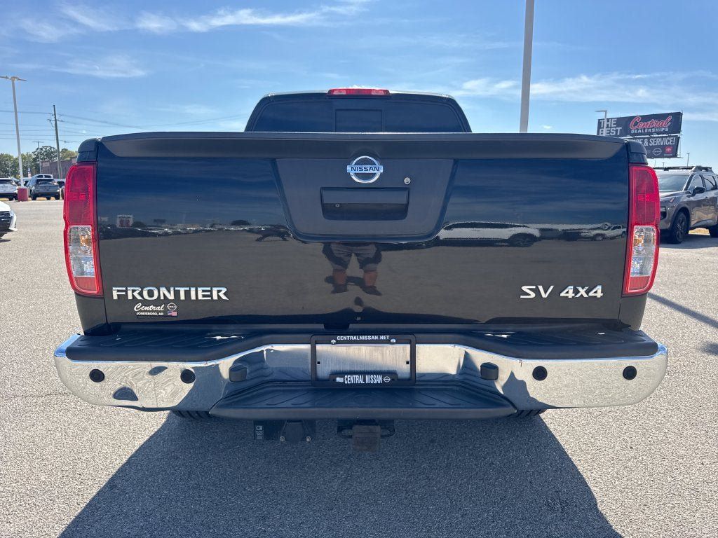 Used 2016 Nissan Frontier SV w/ SV Value Truck Package AWD/4WD image 5