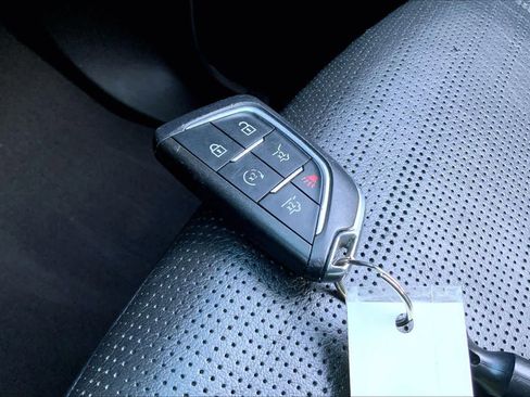 Used 2023 Cadillac Escalade Premium Luxury image 14