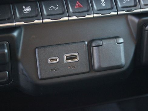 Used 2020 Chevrolet Silverado 2500 LT image 29