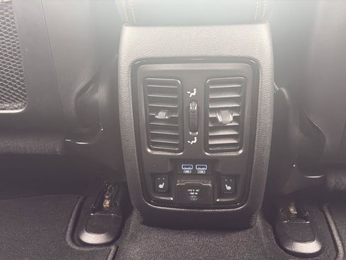 Used 2023 Dodge Durango R/T AWD/4WD image 35