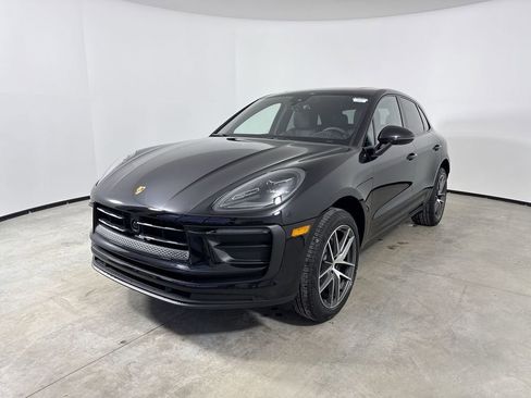 New 2026 Porsche Macan image 1
