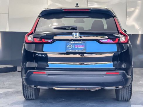 Used 2025 Honda CR-V LX image 4