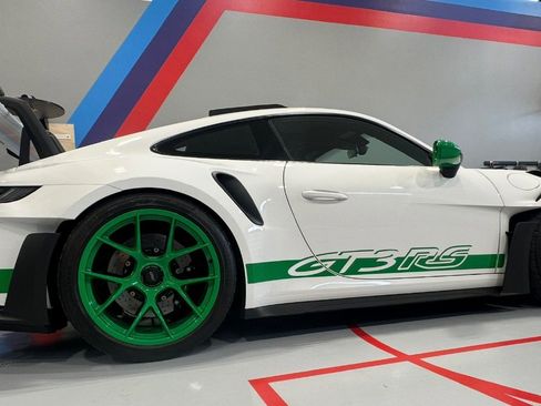 Used 2023 Porsche 911 GT3 RS RWD image 2