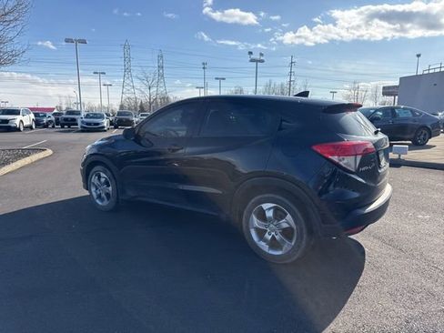 Used 2021 Honda HR-V LX image 12