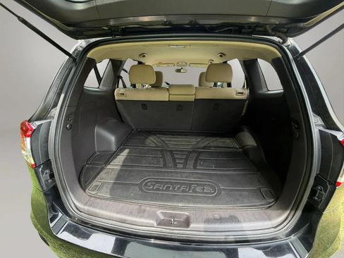 Used 2012 Hyundai Santa Fe GLS FWD image 16