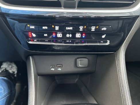 Used 2024 Buick Encore GX Avenir w/ Avenir Convenience Package image 29