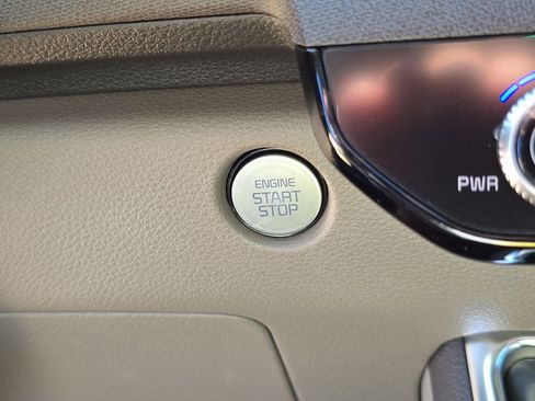 New 2026 Kia Carnival EX image 28