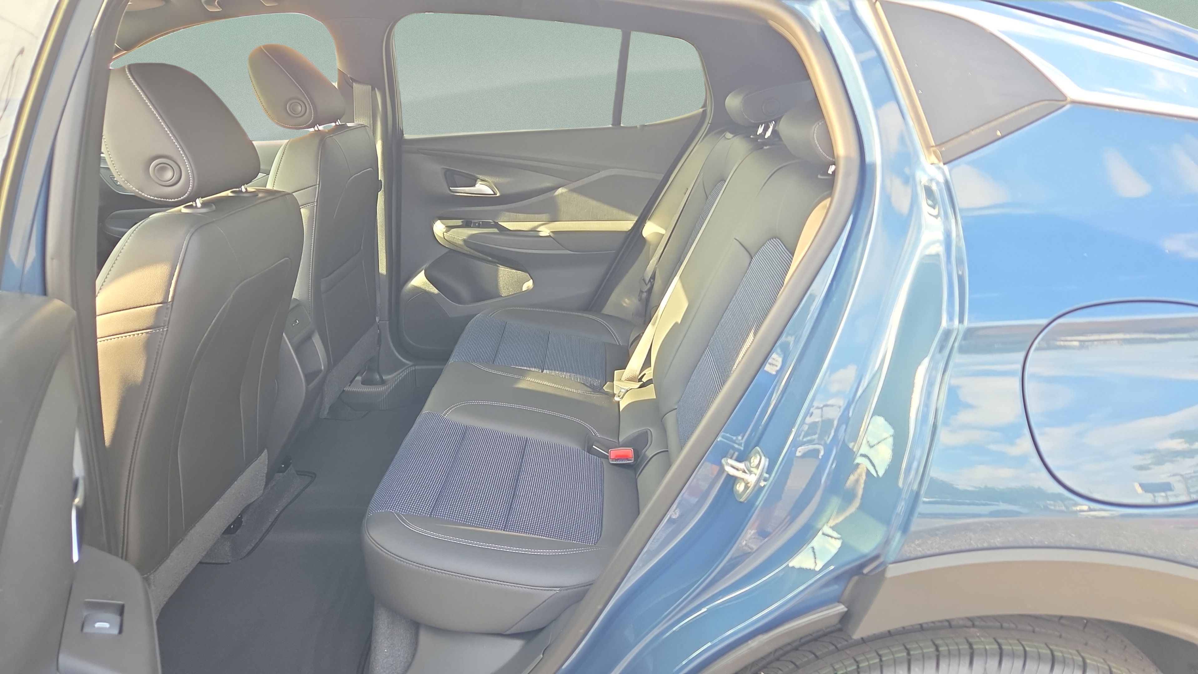 New 2026 Buick Envista Sport Touring w/ Convenience I Package FWD image 10