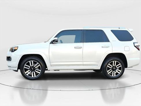 Certified 2022 Toyota 4Runner Limited AWD/4WD image 8