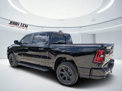 New 2026 RAM 1500 Express AWD/4WD image 5