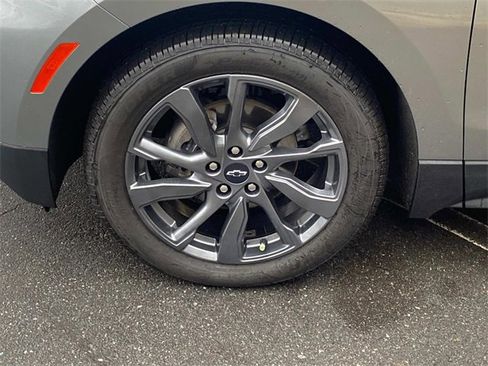 Used 2023 Chevrolet Equinox RS image 6