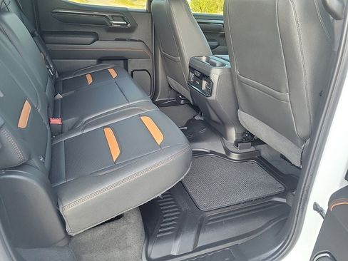 Used 2022 GMC Sierra 1500 AT4 image 39