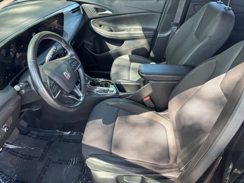 Used 2025 Buick Encore GX Preferred FWD image 28