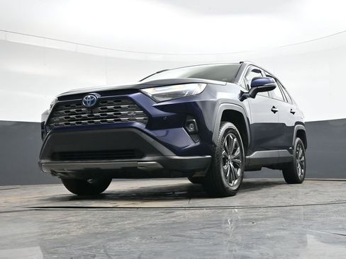 Used 2023 Toyota RAV4 Limited image 41