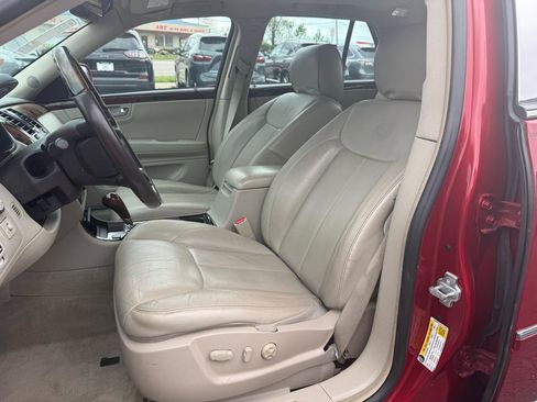 Used 2010 Cadillac DTS Luxury FWD image 9
