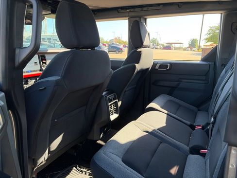 Used 2025 Ford Bronco 4-Door AWD/4WD image 4