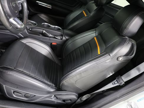 Used 2021 Ford Mustang Mach 1 w/ Mach 1 Handling Package RWD image 10