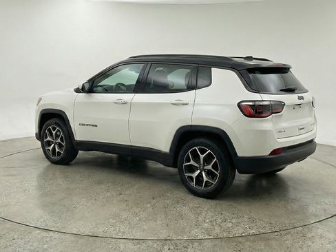 Used 2025 Jeep Compass Limited AWD/4WD image 6