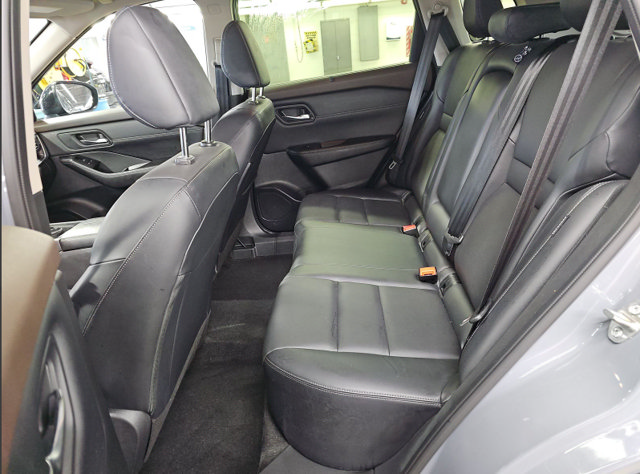 Certified 2023 Nissan Rogue SV w/ SV Premium B Package AWD/4WD image 8