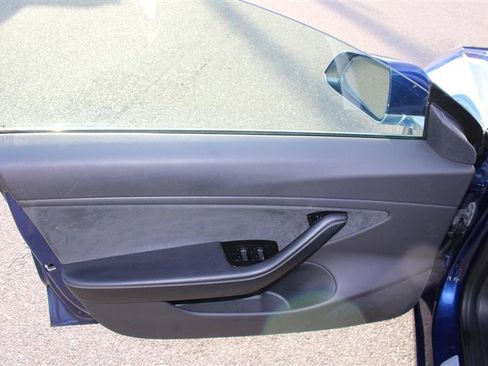 Used 2017 Tesla Model 3 Long Range image 12
