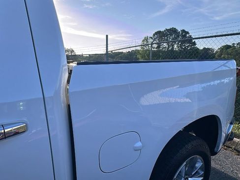 Used 2021 Chevrolet Silverado 1500 LTZ w/ LTZ Premium Package image 5