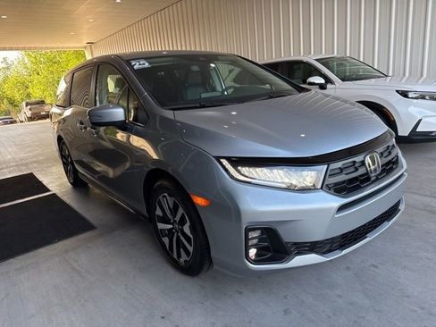 Used 2025 Honda Odyssey EX-L image 26