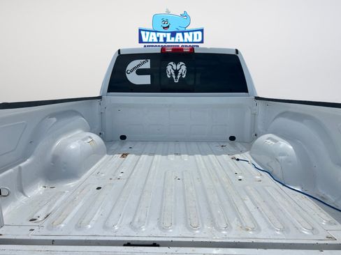 Used 2018 RAM 2500 SLT AWD/4WD image 35