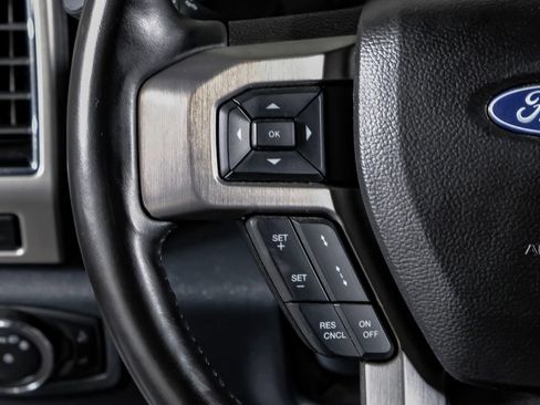 Used 2022 Ford F250 Platinum w/ FX4 Off-Road Package AWD/4WD image 18