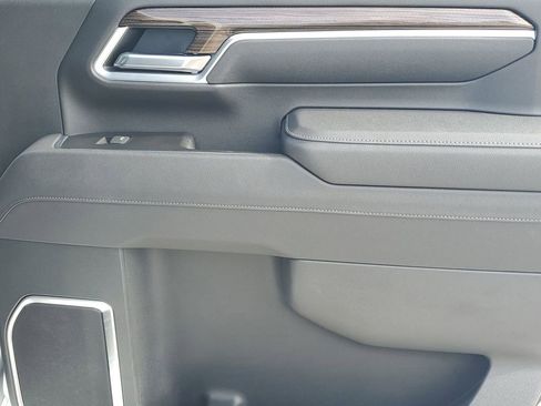 Certified 2025 Chevrolet Silverado 2500 LT image 44