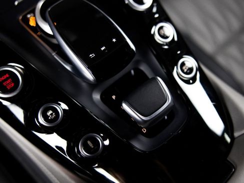 Used 2018 Mercedes-Benz AMG GT C image 33